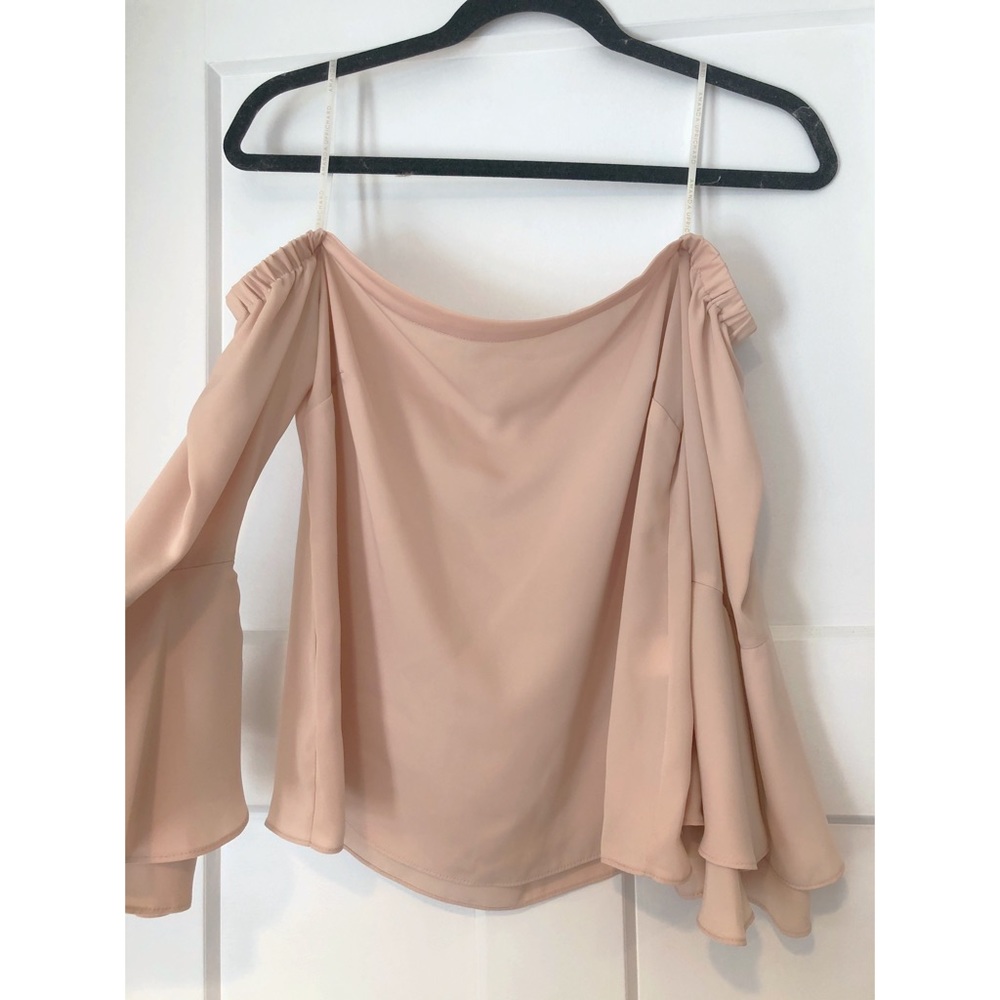 AMANDA UPRICHARD Off the Shoulder Blouse